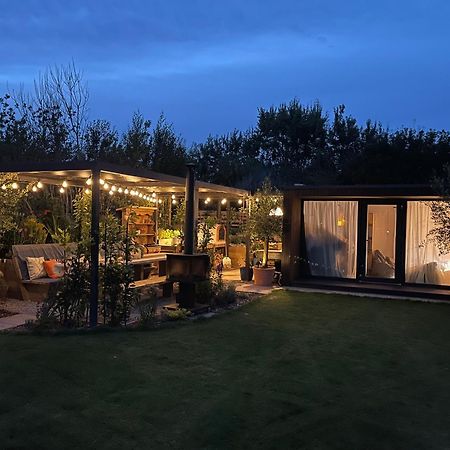 Dragonfly Glamping Spa Retreat Ashford  Eksteriør bilde